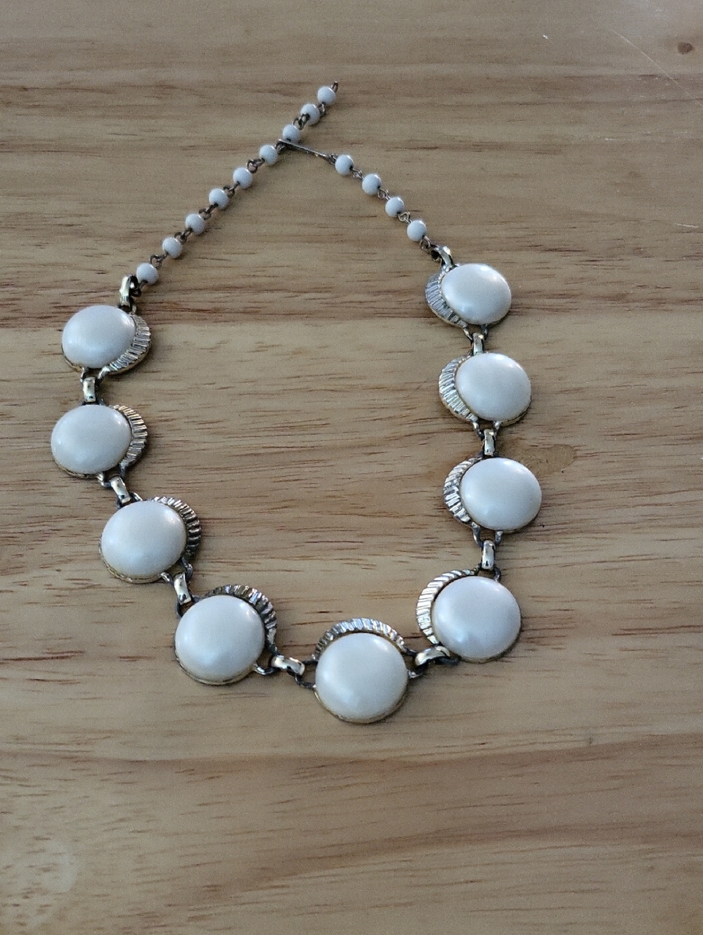 Vintage White Flat Bead Statement Necklace - Women Jewelry